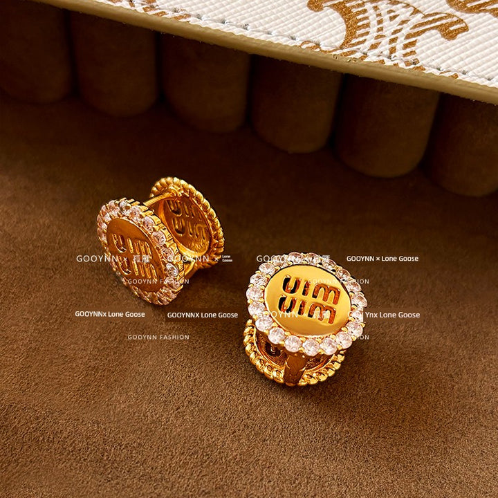 French style Letter Ear Studs Women Light Luxury High-Grade Earrings Graceful Unique Earrings 202 New Golden Ear Buckle