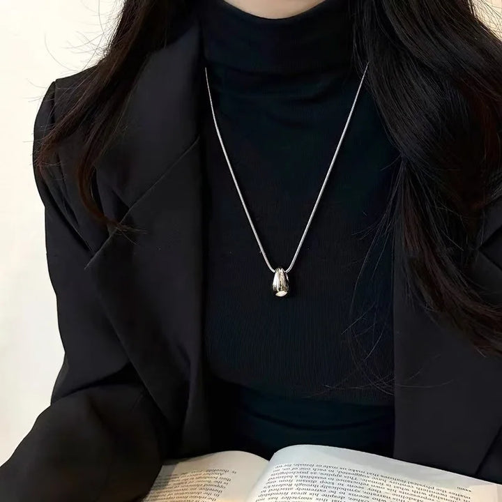 Minimalist Long Teardrop Pendant Necklace for Women Autumn Winter Sweater Chain Fashion Accessory